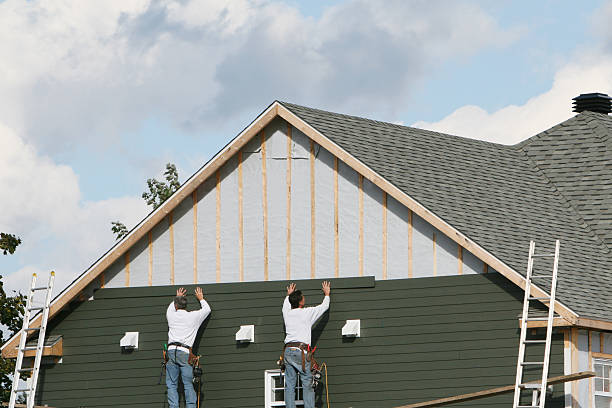 Professional Siding Contractor technician working in Greenville, VA
